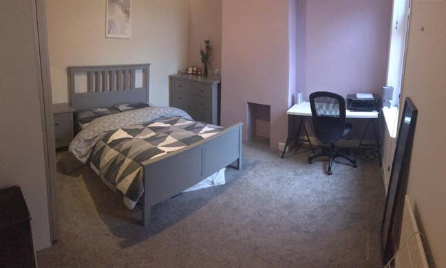 Large room in a popular house near city centre Main Photo