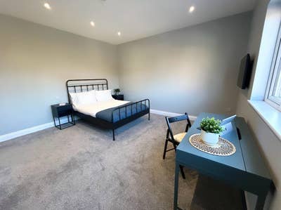 *Luxury Bright & Sunny King suite* Main Photo