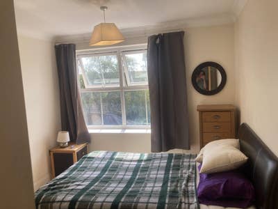 Double bedroom in a 3 bedroom flat on Cowley Road Main Photo