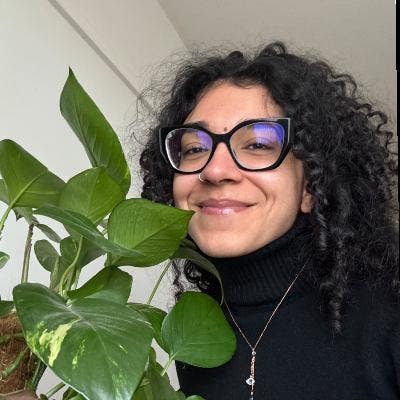 Hello! I am Martina, a 25 year-old master's s... Main Photo