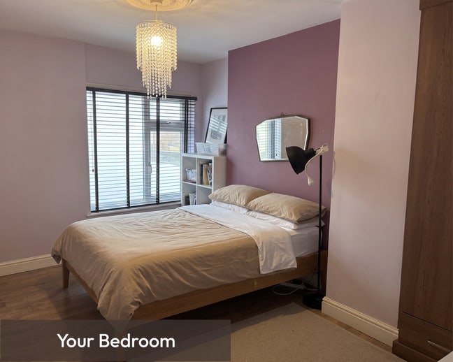 Double room + private TV / snug room | Crouch End Main Photo