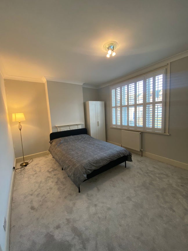 3 Bed Terraced House In Abbey Wood Main Photo