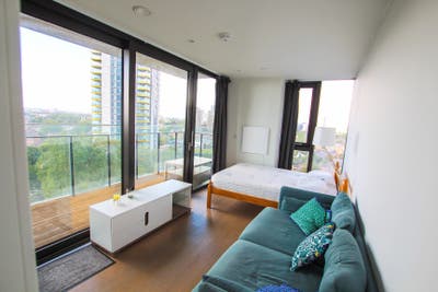 ✨ Stunning Room at One Elephant 🏙️ Zone 1 Luxury  Main Photo