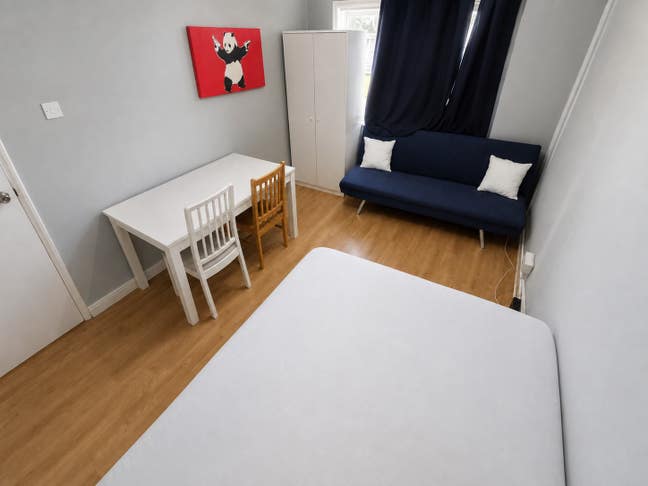 Double Room in Wood Green -Piccadilly Line Main Photo