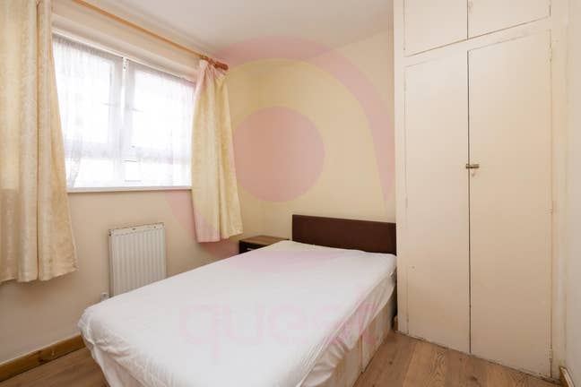 🔥Zone 1/2-Spacious Double Room in E1 🔥 Main Photo