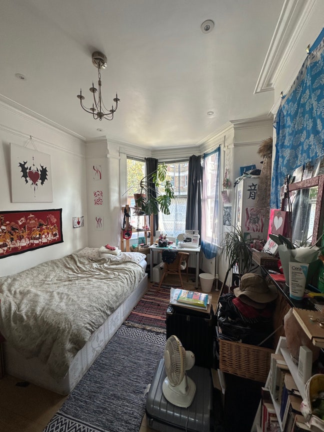 Room available in a 4 bed house - Harringay Main Photo