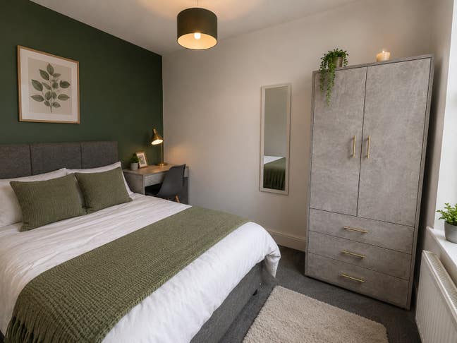 Central Truro, House share Room 3, Bosvigo Stores  Main Photo