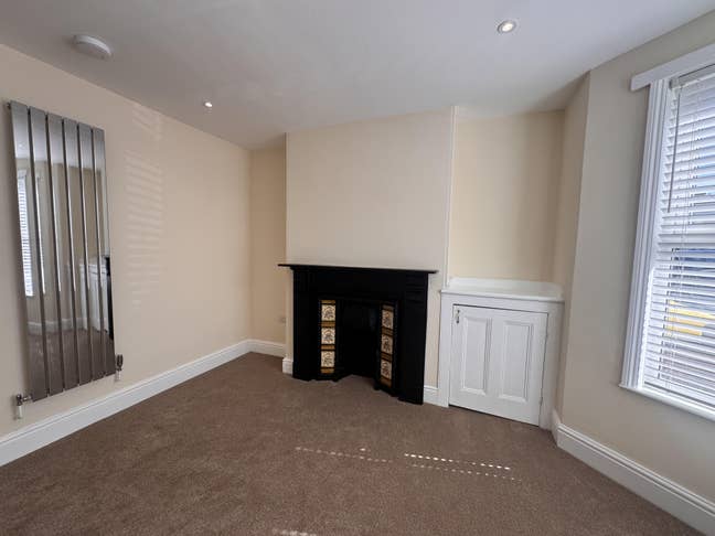 Ground Floor Flat with Garden Main Photo