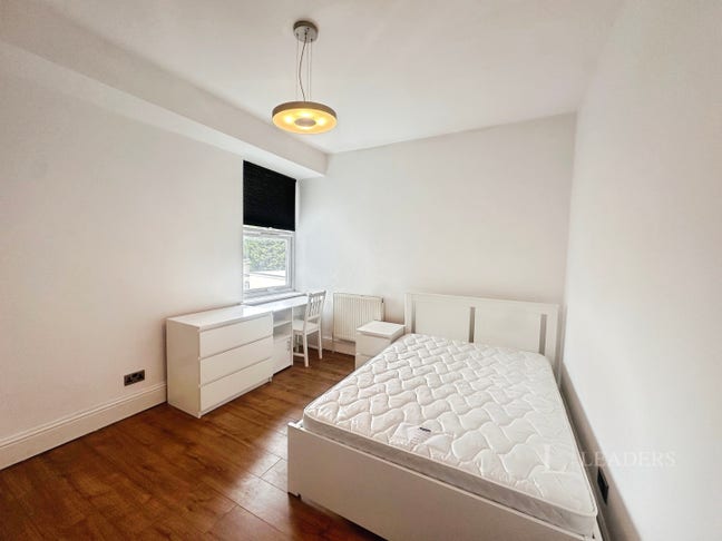 Rooms to rent at 20 School road, B28 Main Photo