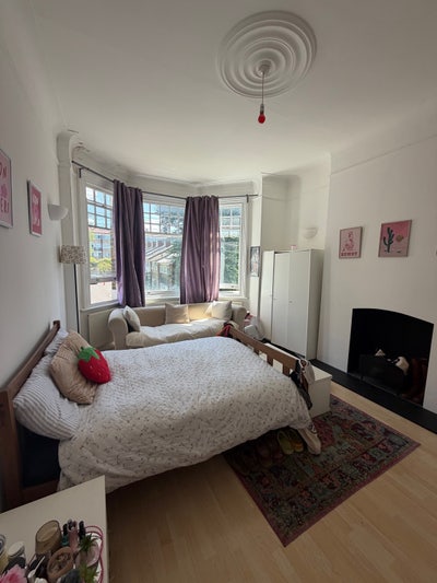 Two Rooms to Rent Main Photo