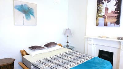 PRIVATE: 2 Doubles with Own Bathroom & Kitchen Main Photo