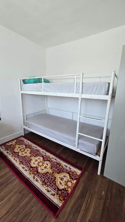 Stylish Double Room | Bills Inc |  HA0 4UX Main Photo