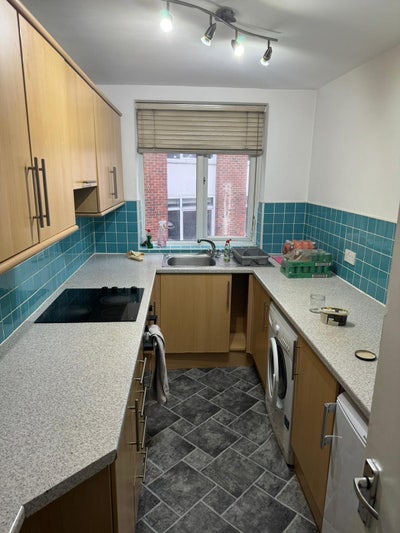 Spacious Furnished Double Room in Hove, The Drive Main Photo