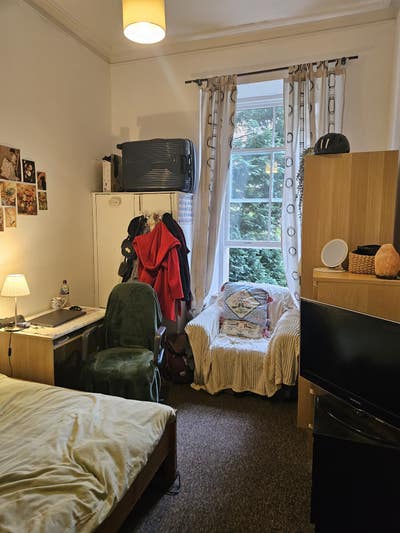 Cozy Room Next to Kelvingrove Park & UoG! Main Photo