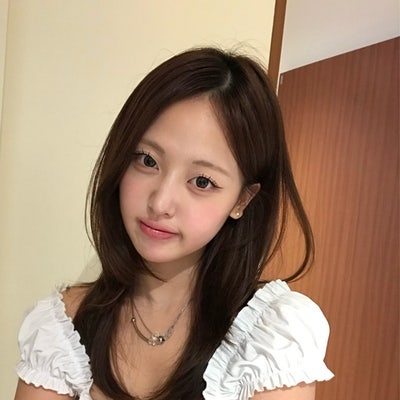 Friendly & Tidy Student Looking for a Room  Main Photo