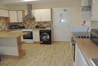 Furnished Single Room Main Photo