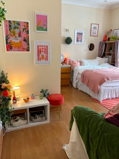 Double studio flat in the heart of Shepherds Bush Main Photo