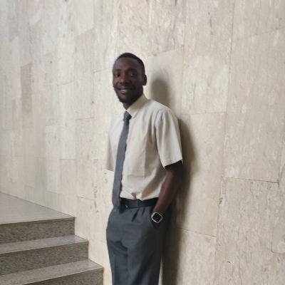I am a Commonwealth Scholar looking for roommate Main Photo