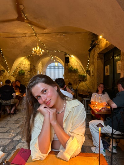 A bit about me: I’m a 26yo working professi... Main Photo