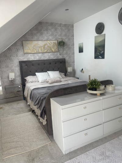 Luxury Four Double Rooms Available Main Photo