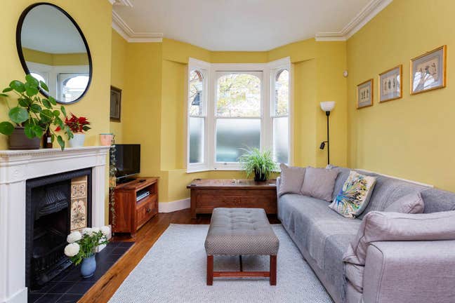 Furnished double in sunny house 7 mins from tube Main Photo