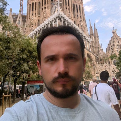 Professional Male seeks a double room Main Photo