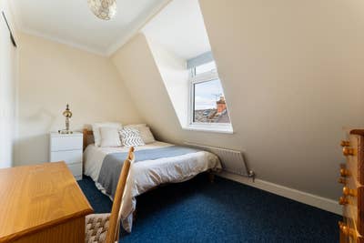 Room 5, 42 Clifton Road Salisbury Main Photo