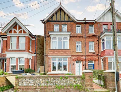 Double Ensuite Room in Worthing - Couples Welcome Main Photo