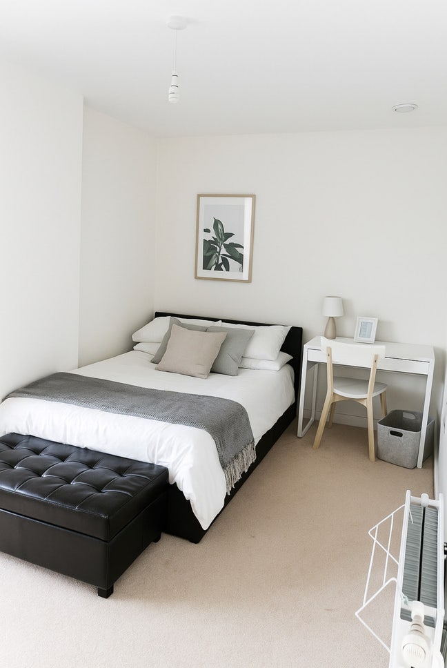 Spacious double room w/ bathroom  Main Photo