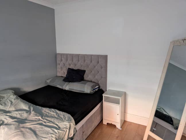 Looking for a Tenancy takeover for a month. Main Photo