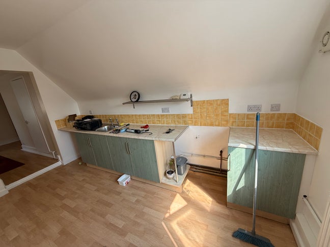 Large 2 bedroomed flat  Main Photo