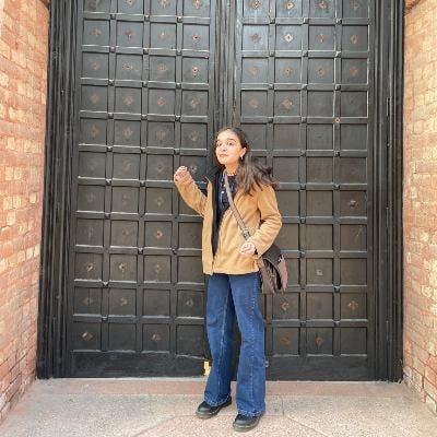 Undergrade student looking for a room Main Photo