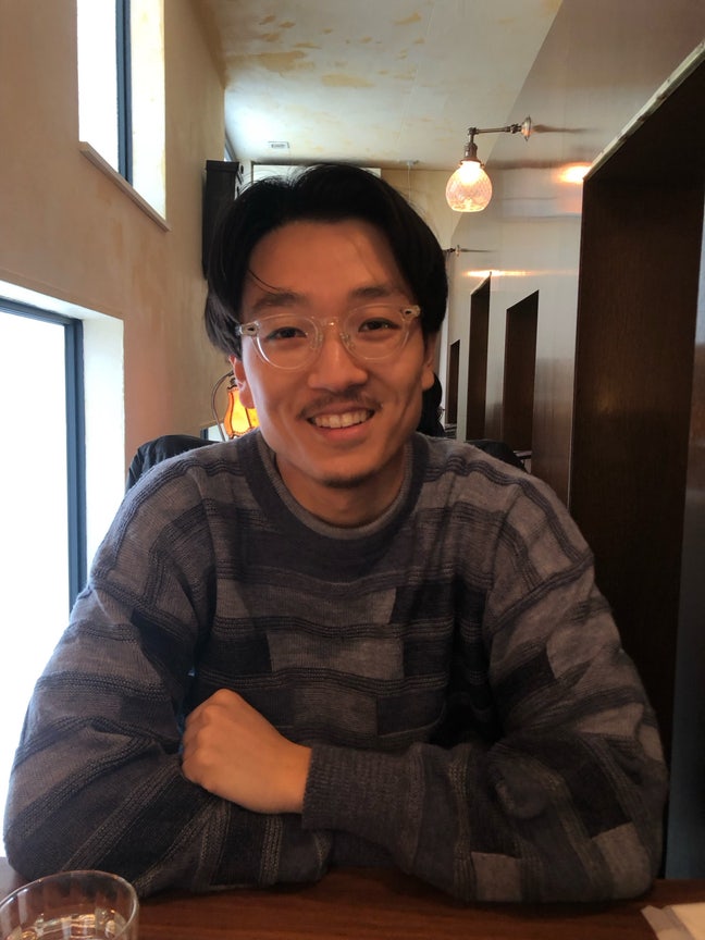 25 year old professional looking for a room Main Photo
