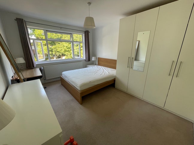 Double Room (Finchley Central) Bills Included  Main Photo