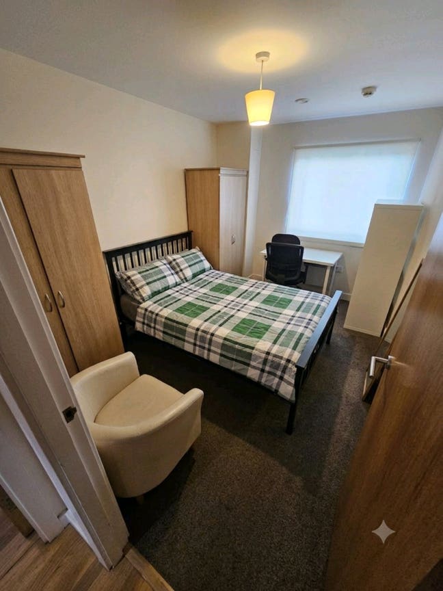 After housefriend, city centre liverpool Main Photo