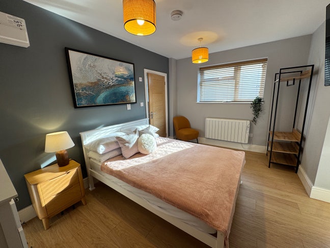 Furnished 1 bed Flat Main Photo