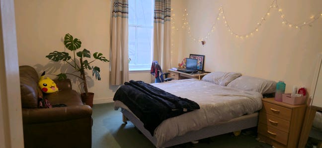 Double room available in dundee city centre (DD1) Main Photo