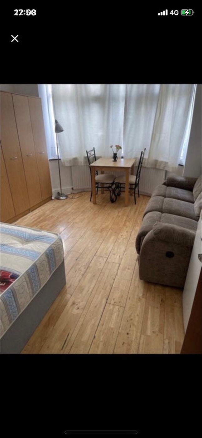 *Large Double Room En-Suite  Main Photo