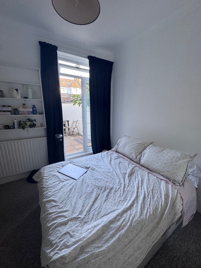 Lovely en-suite double in Fulham  Main Photo