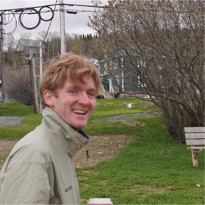 Professional Looking for a Room / To Buddy Up Main Photo