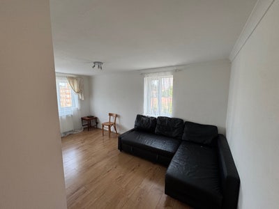Charlton Riverside Flat Main Photo