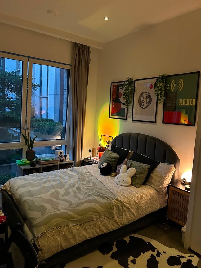 Double Room with En-Suite Available in Stratford Main Photo