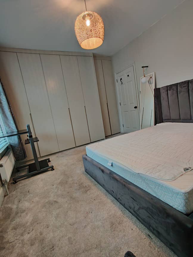 A safe and friendly 1 Double room  Main Photo