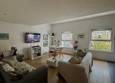 Double Bedroom in Clapham North Main Photo