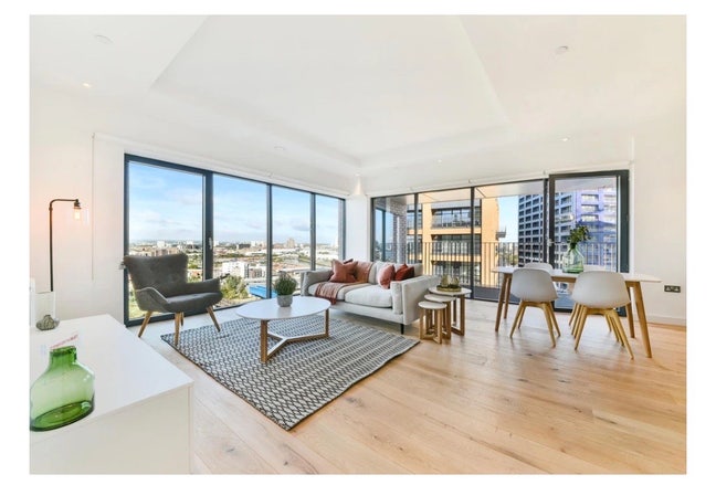 Bright modern flat in E14 Main Photo