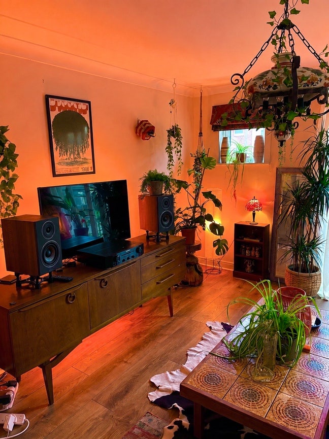 Boutique Canal-Side Double Room • 5 mins to Tram Main Photo