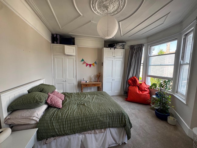 Large Double Room - Clapham/Battersea Main Photo