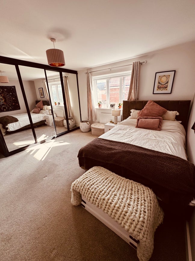 Unfurnished Double Room in Modern Property Main Photo