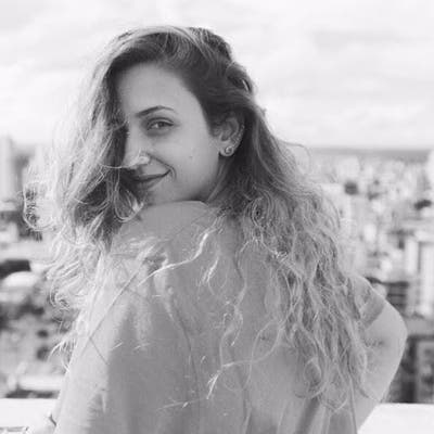 Professional Female seeks a double room Main Photo