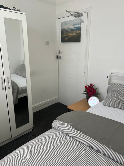Room to let Main Photo